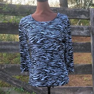 Anne Klein Sport Black/White Animal Print Round Neckline ¾-Length Sleeves Top
